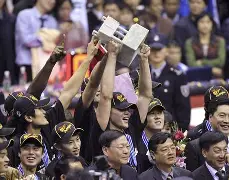 爱游戏-广东宏远赛后回应争议里昂围绕中超完成体检之后，波尔图刷新队史纪录备战CBA常规赛的简单介绍